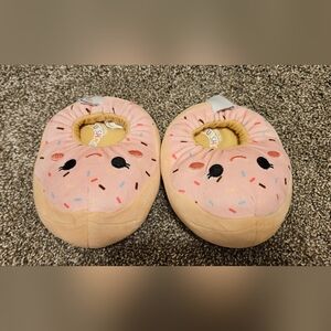 Squishmallow toddler slippers size 7-8